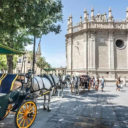 Ferienwohnung Abades Cathedral Oasis Sevilla Exterior foto